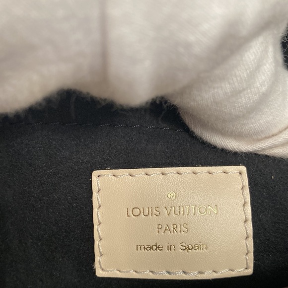 Louis Vuitton Braided Montaigne MM Satchel - Picture 16 of 16